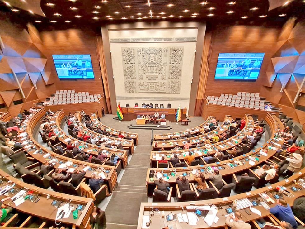 Denuncia de violencia familiar en el Senado