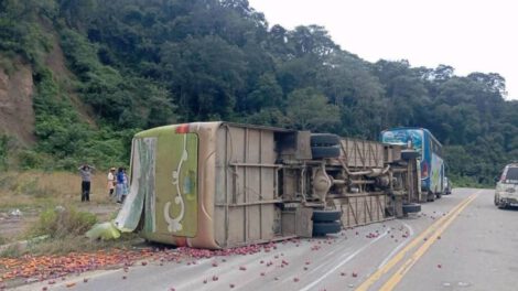 Accidente de bus en Mairana dejó siete heridos