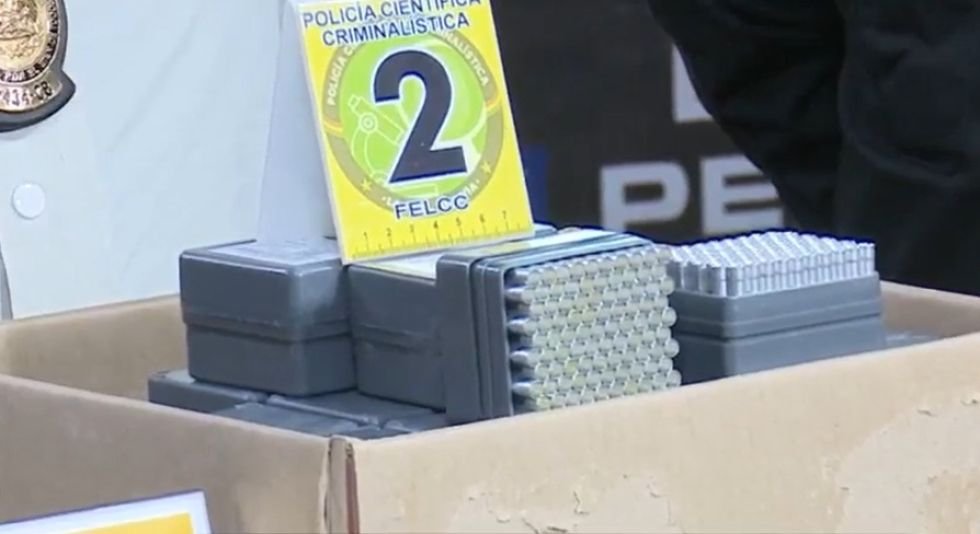 Confiscan fulminantes en autobús entre Cochabamba y La Paz