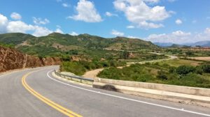 Ley de nuevas rutas viales promulgada por Arce