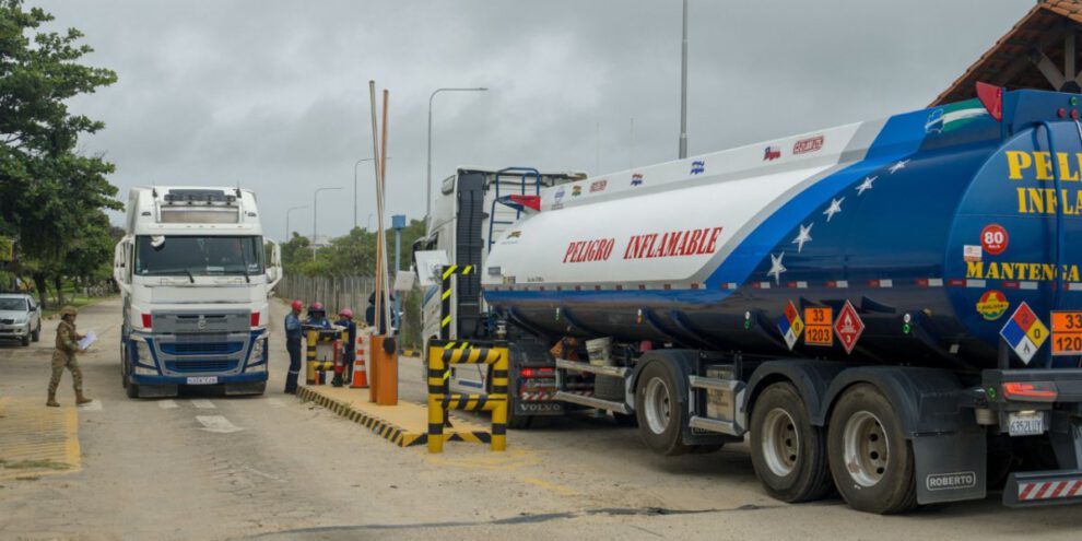 Crisis de combustible en Bolivia