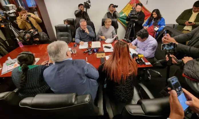 Informe sobre el caso Botrading y delitos en YPFB