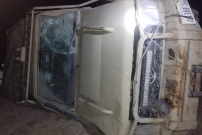 Camión de contrabandistas impacta camioneta militar en La Paz