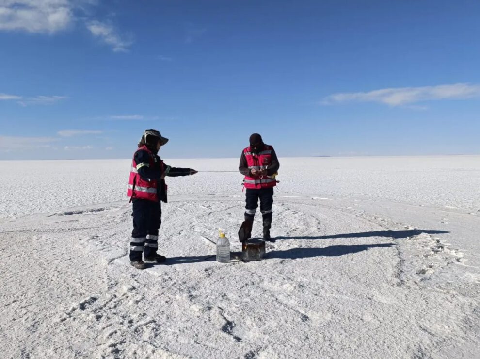 Contratos de litio suspendidos por la justicia