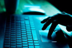 Delitos digitales contra menores