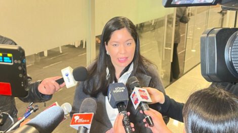 Contratos publicitarios de Entel Dinámica denunciados por Janira Román