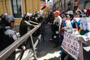Bloqueos de carreteras por organizaciones sociales que apoyan a Evo Morales