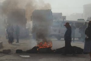 Bloqueos de transportistas en La Paz por desabastecimiento de combustible