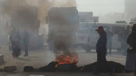 Bloqueos de transportistas en La Paz por desabastecimiento de combustible