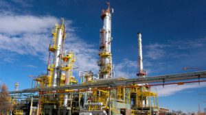 YPF moderniza refinería Plaza Huincul