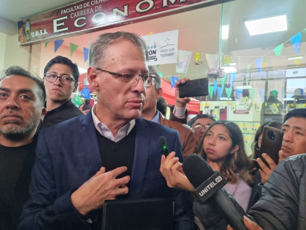 Jaime Dunn critica al gobierno por su gestión en la crisis económica