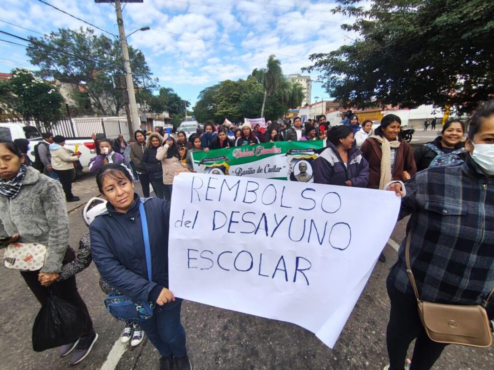 Bono de desayuno escolar en Santa Cruz