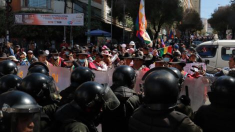 Enfrentamientos entre Evo Morales y Policía en La Paz