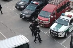 Conflicto en La Paz con arrestos de seguidores de Evo Morales