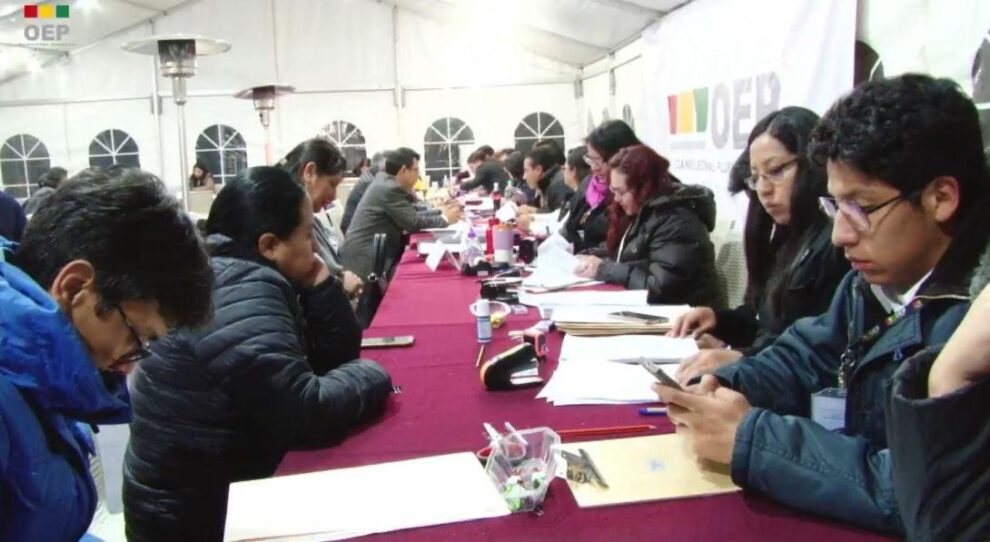 Candidatos habilitados en la revisión final de candidaturas