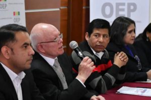 TSE confirma organizaciones políticas en carrera electoral