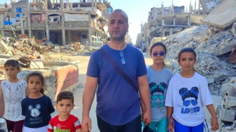 Médico boliviano atrapado en Gaza