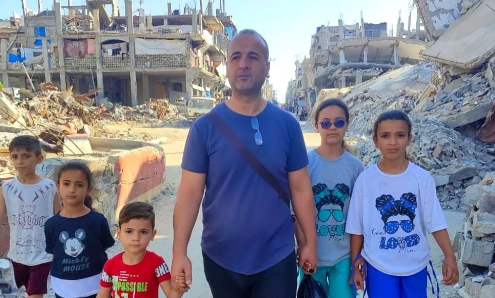 Médico boliviano atrapado en Gaza