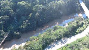 Deslizamiento río Laja obstruye flujo hacia el Piraí