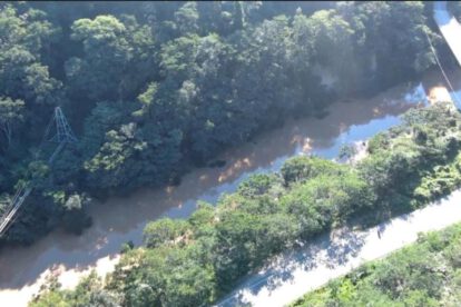 Deslizamiento río Laja obstruye flujo hacia el Piraí