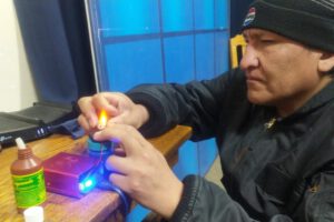 Generador ultrasónico para producir combustible a partir de solo agua