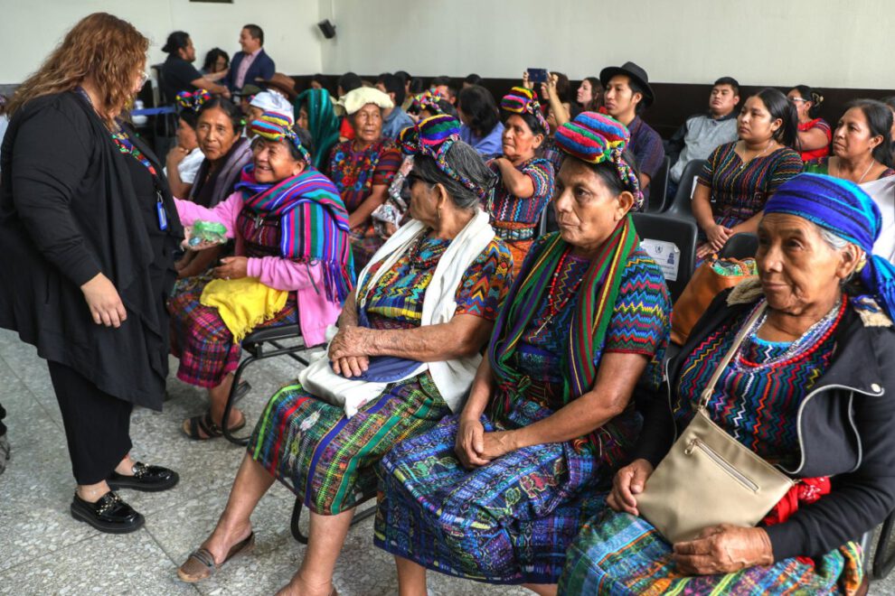 Exparamilitares condenados por violaciones en Guatemala