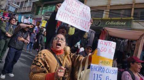 Movilizaciones gremiales y evistas en Bolivia