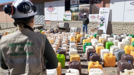 Incautación de combustibles en Bolivia