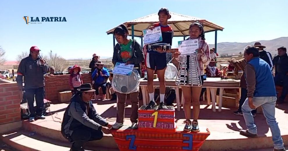 Carrera pedestre en Vinto ganada por Heydi Coca y Boris Pozo