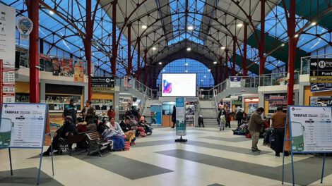 Bloqueos en terminales de buses en La Paz