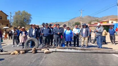 Bloqueo de carreteras en Bolivia por el Estado Mayor del Pueblo
