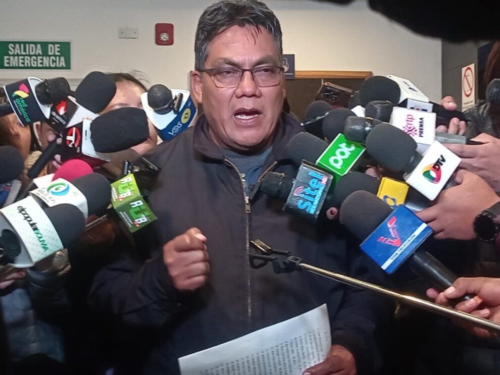 Héctor Arce critica sentencias constitucionales que limitan la reelección