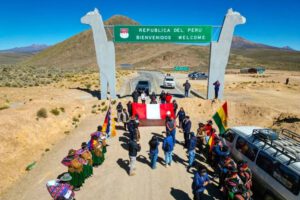 Paso fronterizo Perú Bolivia