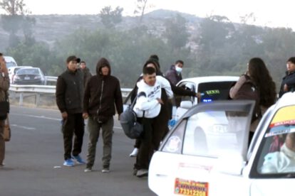 Bloqueadores atacan equipo de prensa en Cochabamba