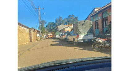 Hallan más de 100 bombas molotov durante operativo policial en Samaipata