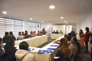 Capacitación en emergencias para médicos y conductores en Bolivia