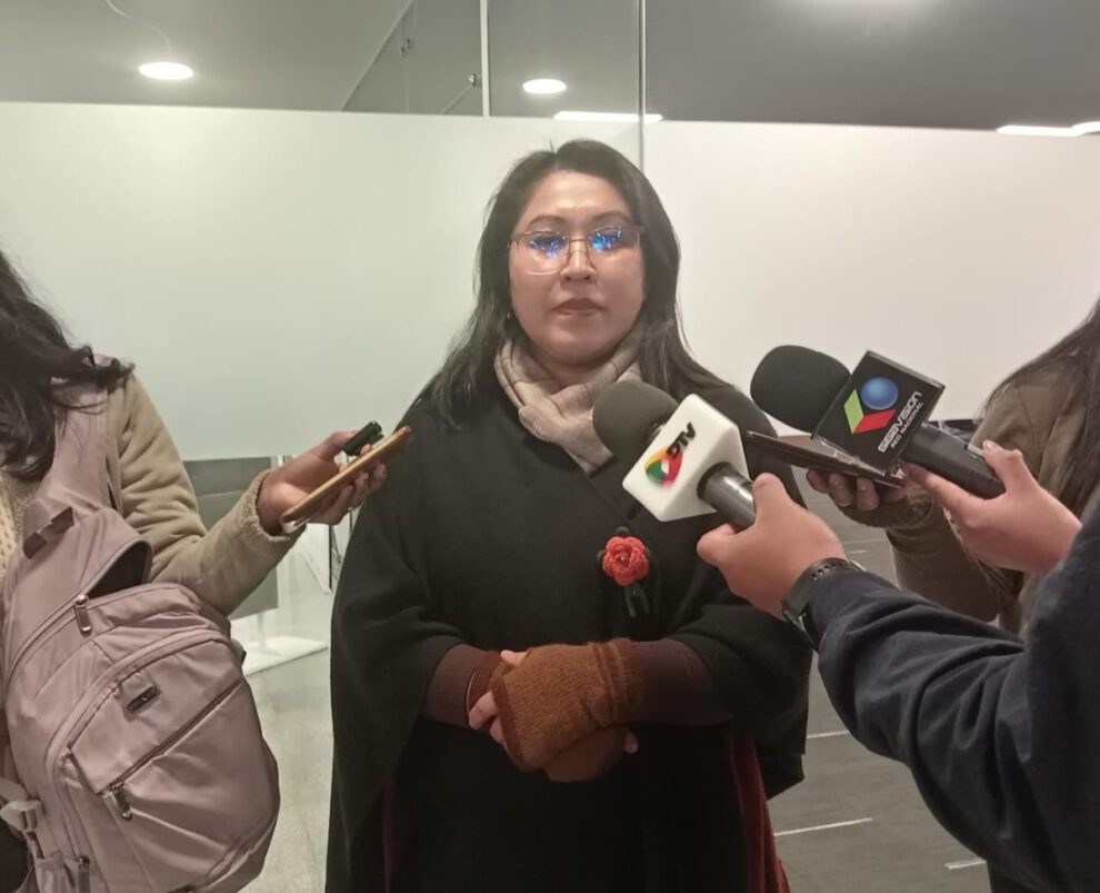 Ataque del gobierno a Evo Morales