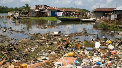 Contaminación por plásticos en ríos y océanos
