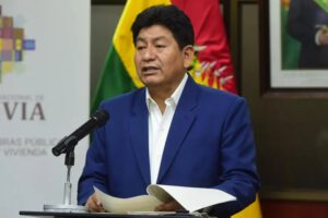 Toma del aeropuerto de Chimoré por evistas