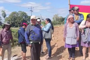 Bloqueo en San Julián exigiendo renuncia de Luis Arce
