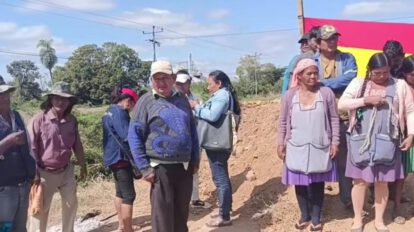 Bloqueo en San Julián exigiendo renuncia de Luis Arce