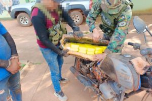 Detienen a dos hombres con cocaína en Riberalta