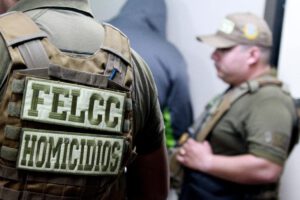 Aprehenden a mujer acusada de contratar sicario para matar a su pareja