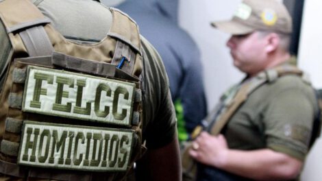 Aprehenden a mujer acusada de contratar sicario para matar a su pareja