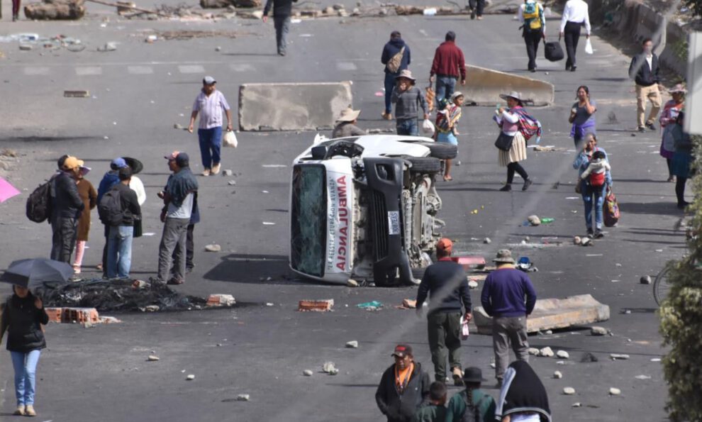 ataque a ambulancia en Cochabamba