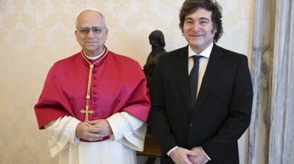 Milei se reúne con el Papa para discutir la lucha contra la pobreza