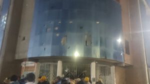 Tensión en Challapata por bloqueos y amedrentamiento