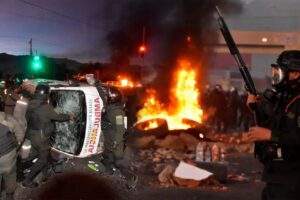 Intervención policial en el bloqueo en Vinto