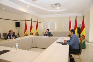 Encuentro Nacional Todos Somos Bolivia con Manfred Reyes Villa