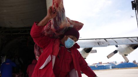 puente aéreo alimentos La Paz